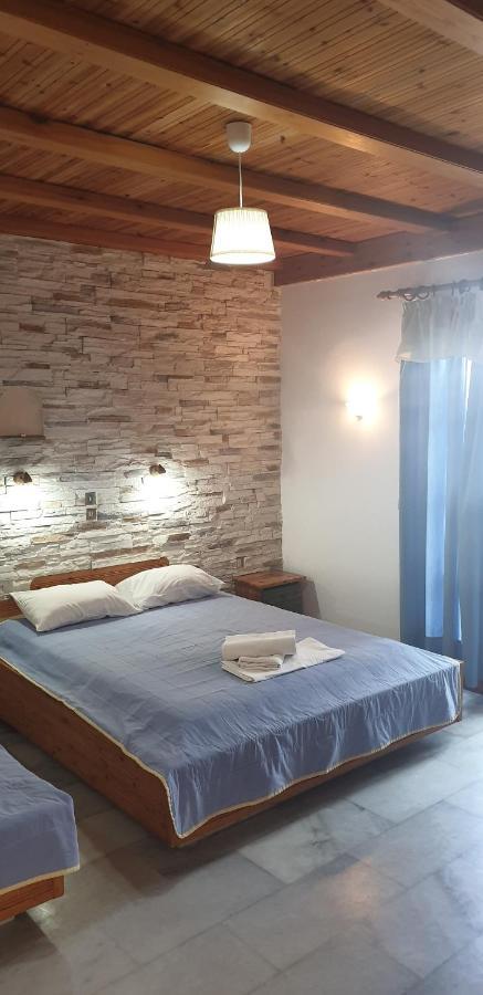 Naxos City Evi Studios & Apartments מראה חיצוני תמונה